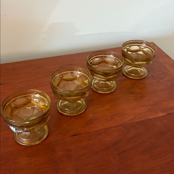 Vintage Amber Glass Dessert Cups Set of 4 | Pedestal Sherbet Bowls | MCM - Picture 3 of 7